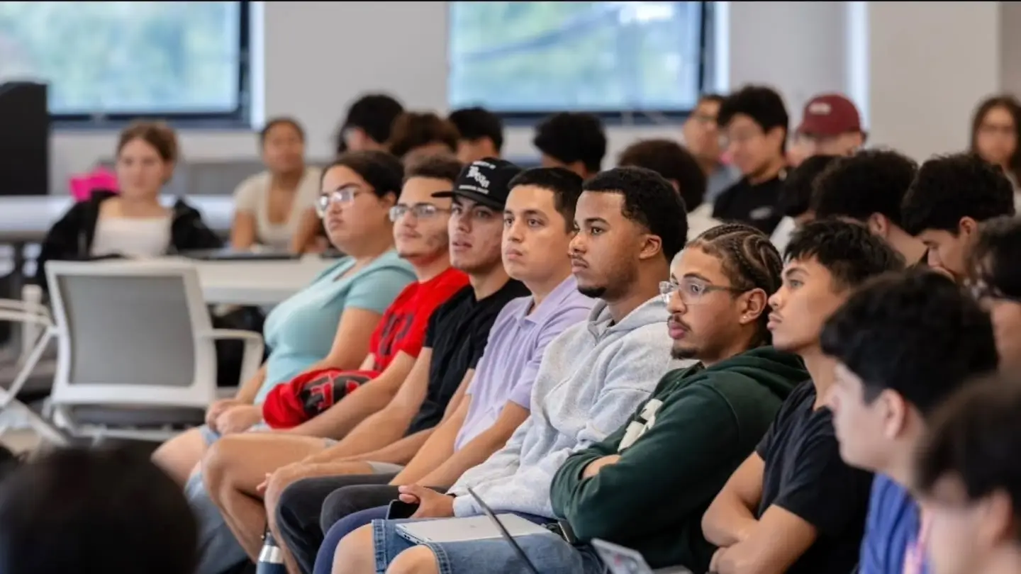 SHPE NJIT members at a company info session